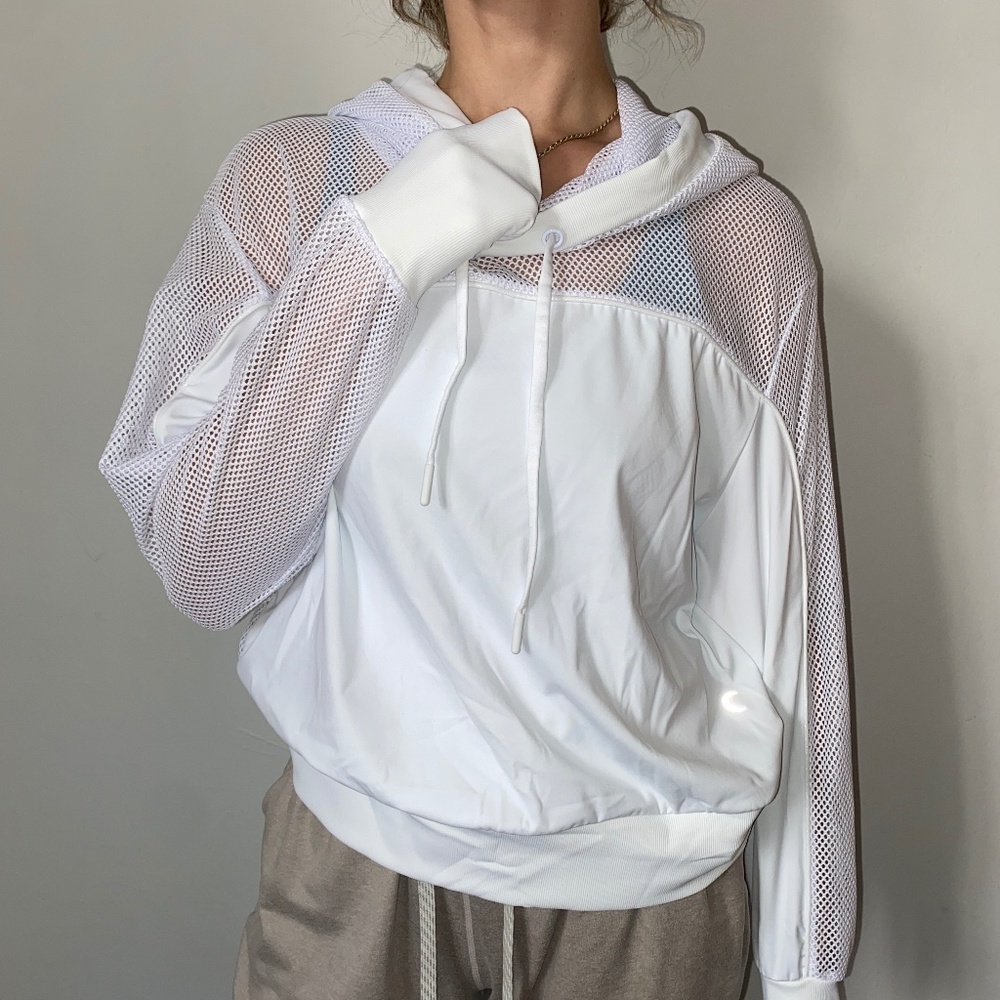ZYIA MESH WINNER HOODIE - SIZE SMALL IN WHITE